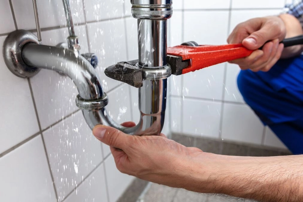 Petite maintenance en entreprise : les 5 interventions les plus récurrentes à Caen